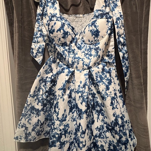 Blue and White Floral Dress - Picture 1 of 4